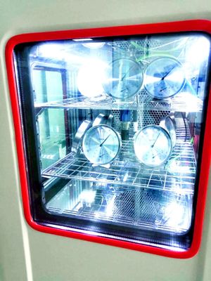 맞춤형 지원 고 정확성 및 안정성 테스트 챔버 AC 220V 50Hz 전원 공급