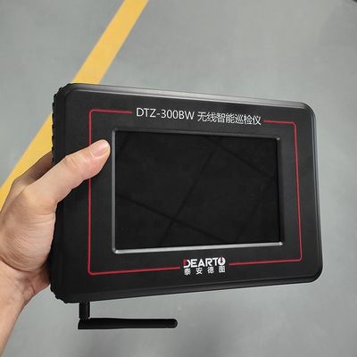 은 회색 지능형 다채널 온도 및 습도 데이터 획득 로거